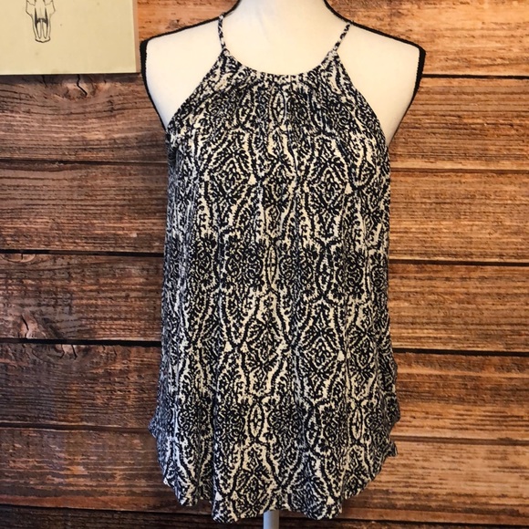 Joie Tops - 🌙Joie•Black & White Print Shirt